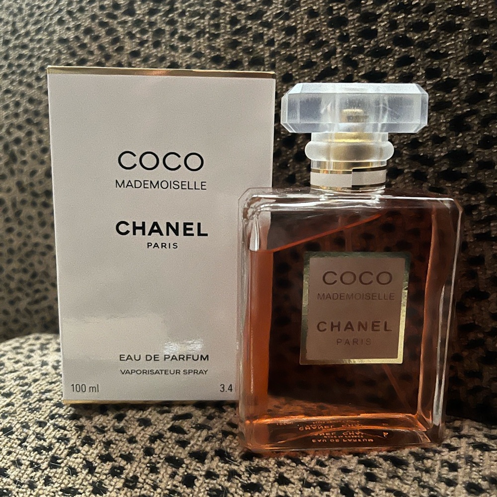 Coco Chanel mademoiselle perfum